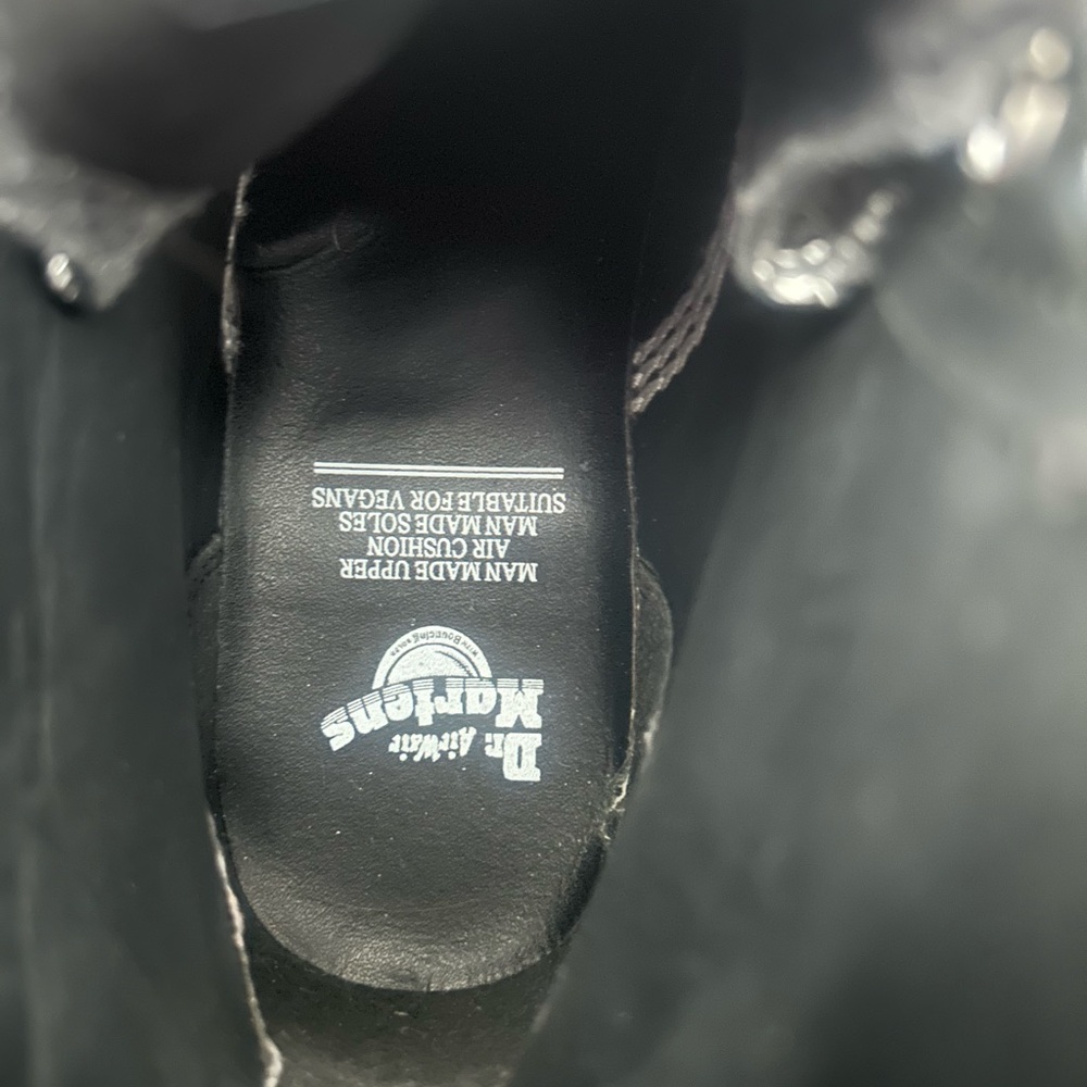 Doc Martens - Picture 4 of 5